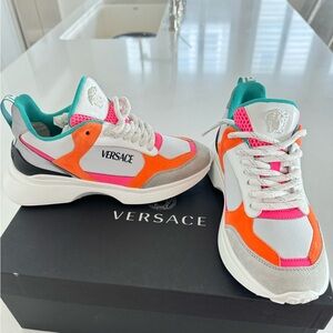 Brand new authentic Versace runner size 36